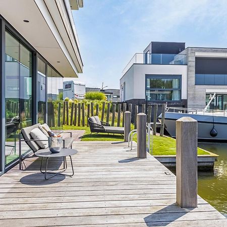 Lake House With Dock At Lake Veere, Zeeland アルネマイデン エクステリア 写真