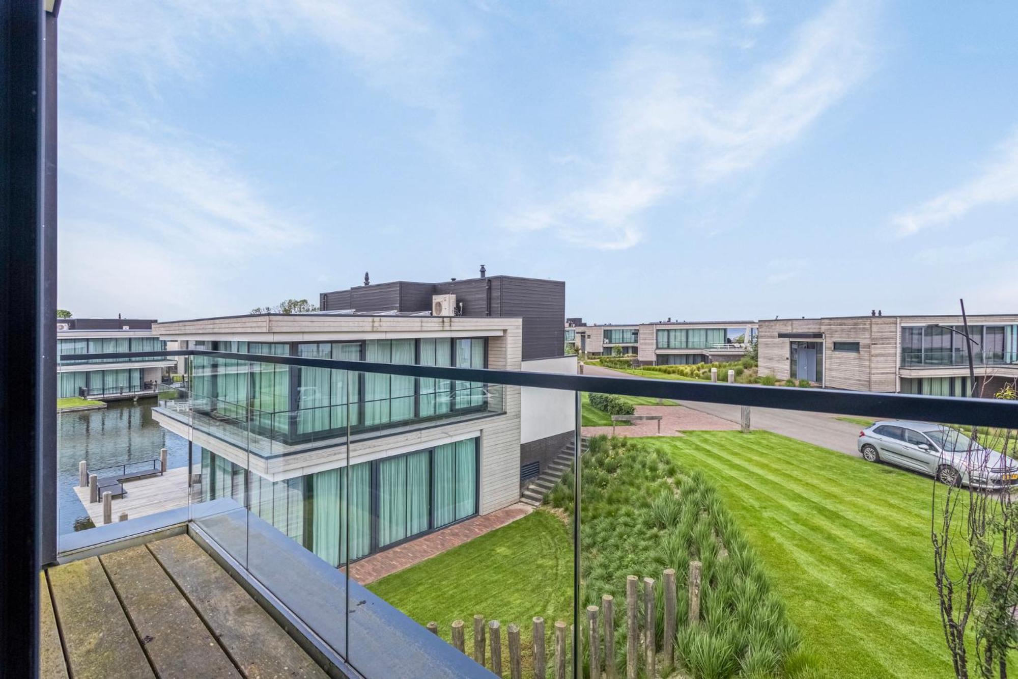 Lake House With Dock At Lake Veere, Zeeland アルネマイデン エクステリア 写真
